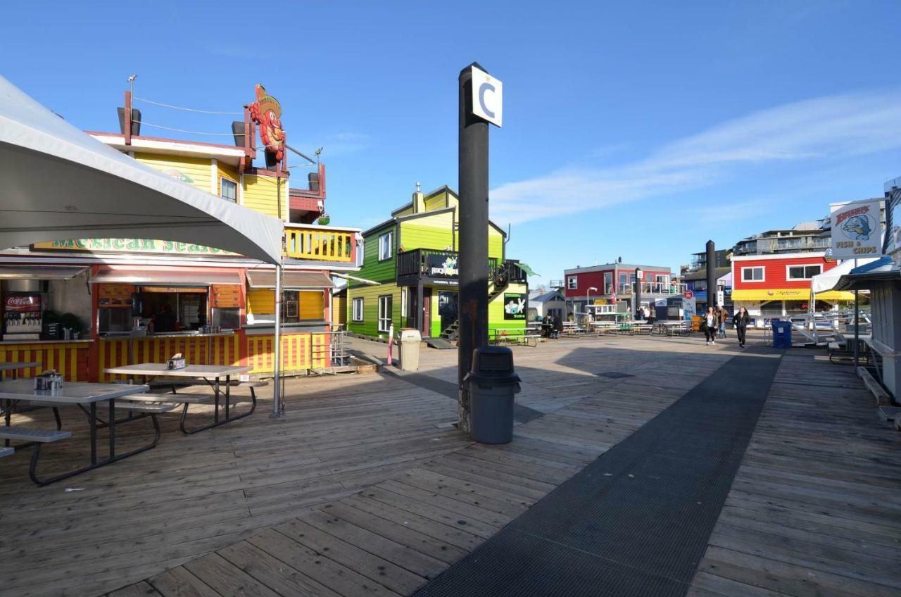 A Float Home B&B In Fisherman'S Wharf Βικτώρια Εξωτερικό φωτογραφία
